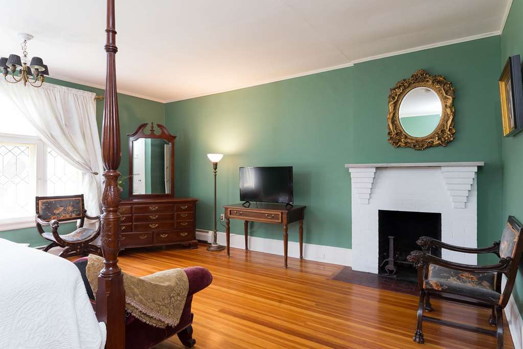 Inn Seven Hills